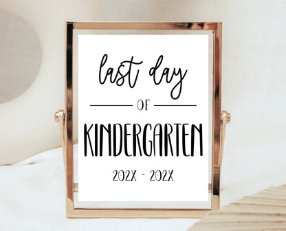 Editable First Day of Kindergarten Sign, Printable Simple Kindergarten Sign, Minimalist Modern Starting Kindergarten Sign, Instant Download